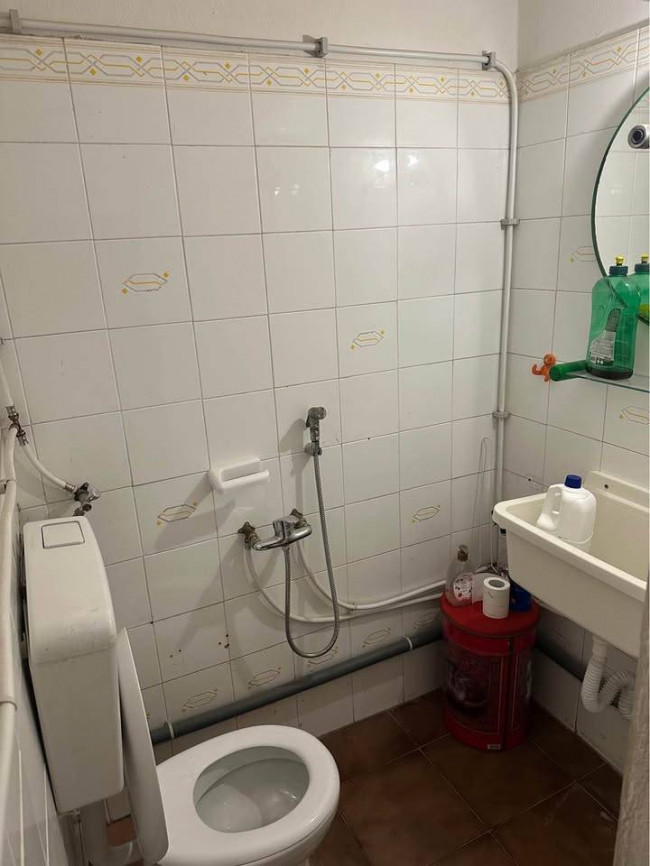 Negozio in vendita a Capraia e Limite