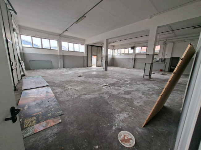Laboratorio Artigianale in affitto a Santa Croce sull'Arno