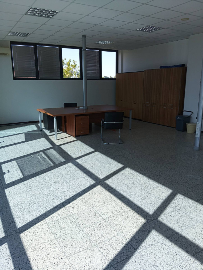 Ufficio in affitto a Longiano