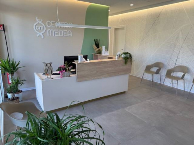 Ufficio in affitto a Capraia e Limite