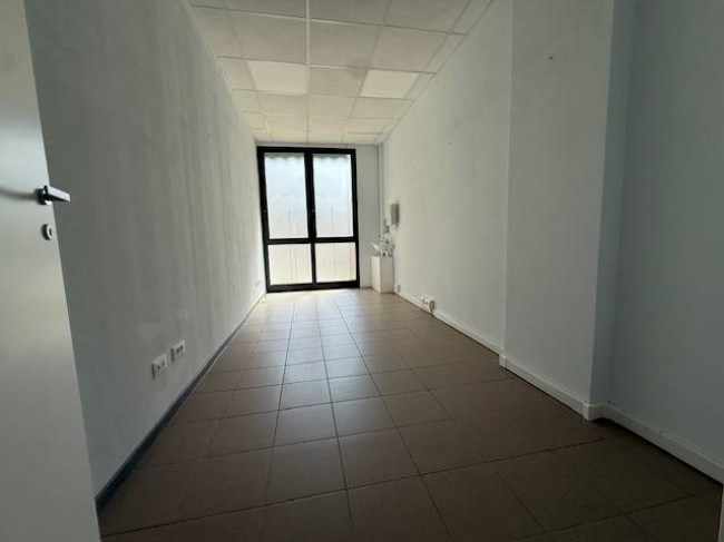 Fondo Artigianale in affitto a Empoli