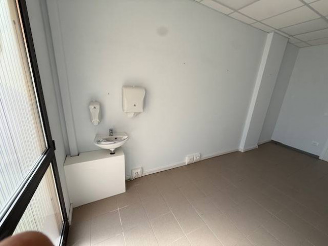 Fondo Artigianale in affitto a Empoli