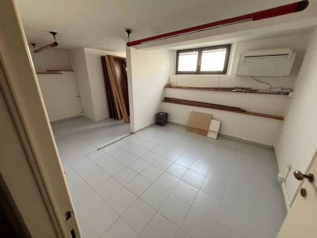Fondo Artigianale in affitto a Empoli