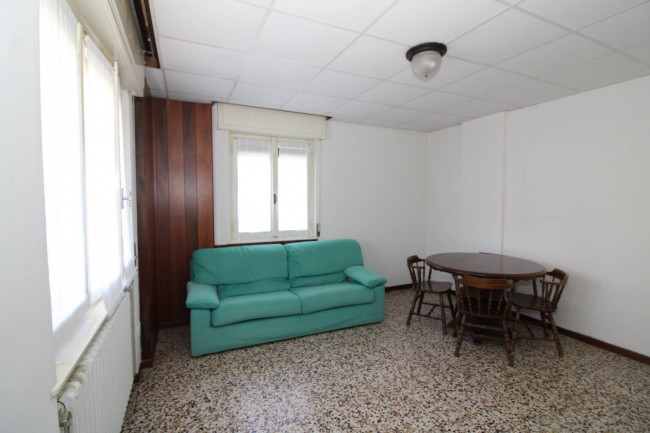 Appartamento in affitto a Cremenaga