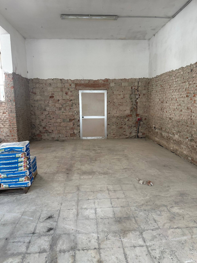 Fondo Artigianale in affitto a Empoli