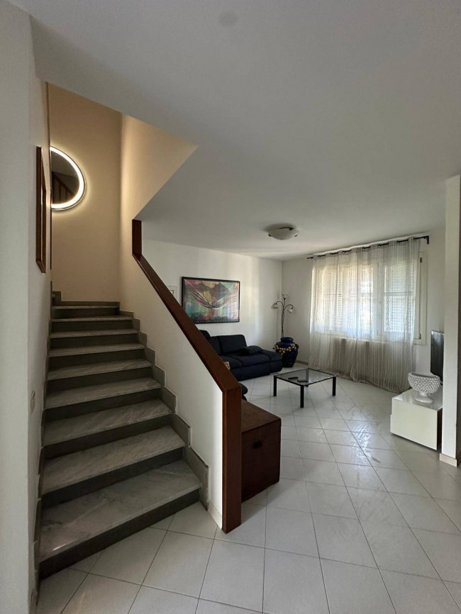 Casa semi indipendente in vendita a Capraia e Limite