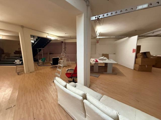 Magazzino in affitto a Vinci