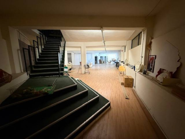Magazzino in affitto a Vinci