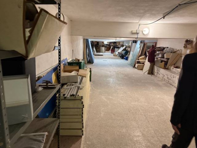 Magazzino in affitto a Vinci