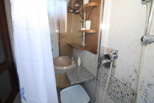 Appartamento in affitto a Brezzo di Bedero