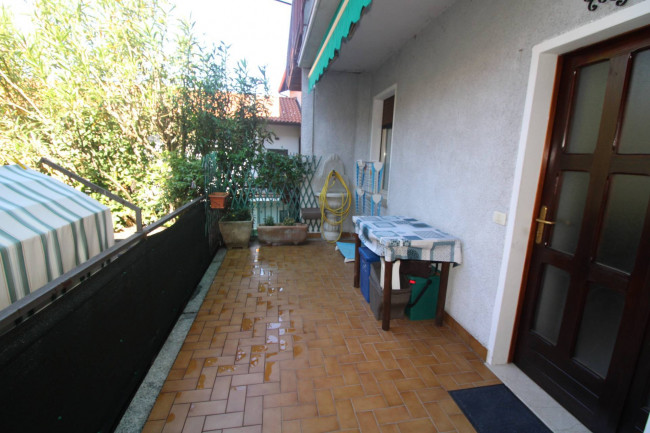 Appartamento in affitto a Brezzo di Bedero