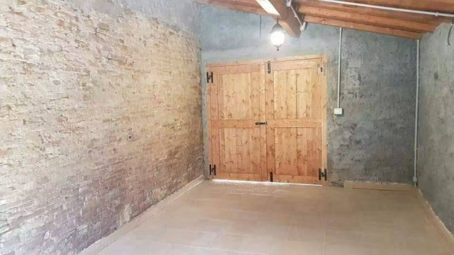 Casa indipendente in affitto a Calcinaia