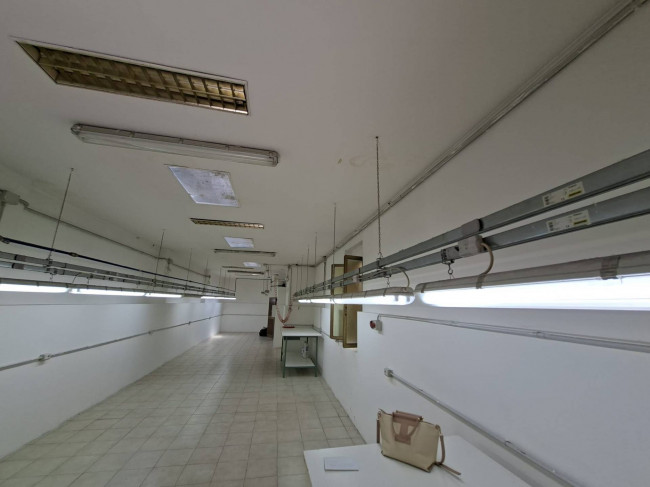 Fondo Artigianale in affitto a Empoli