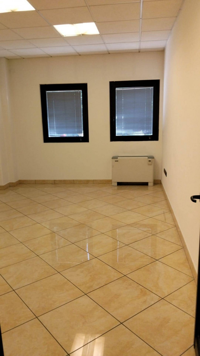 Ufficio in affitto a Forlì