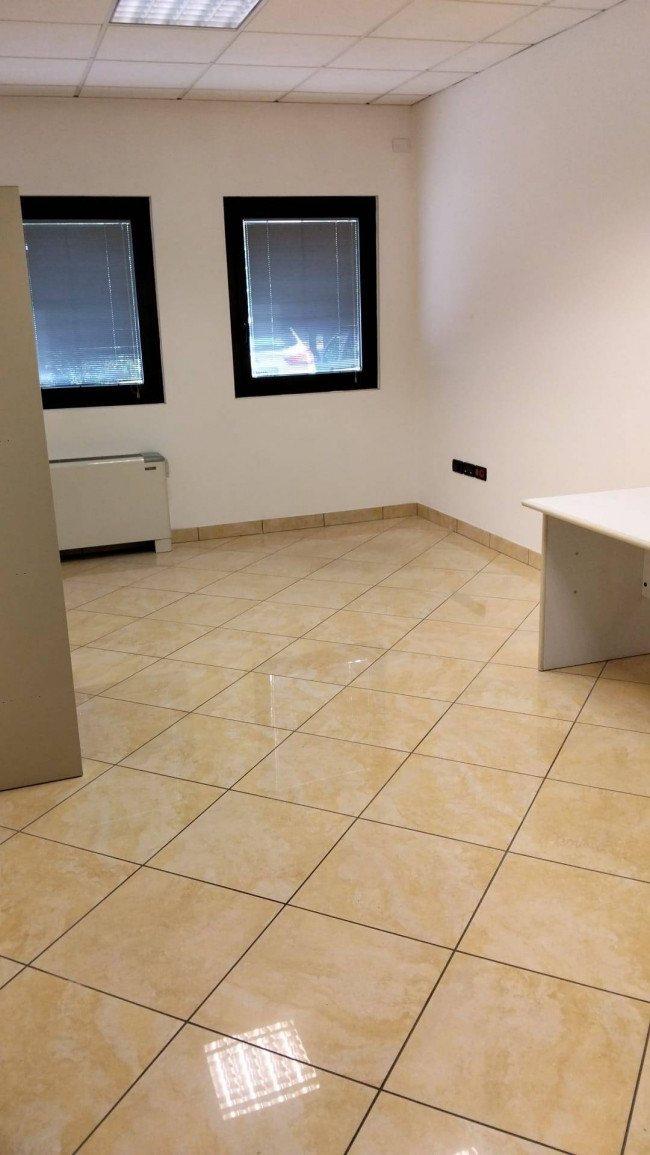 Ufficio in affitto a Forlì