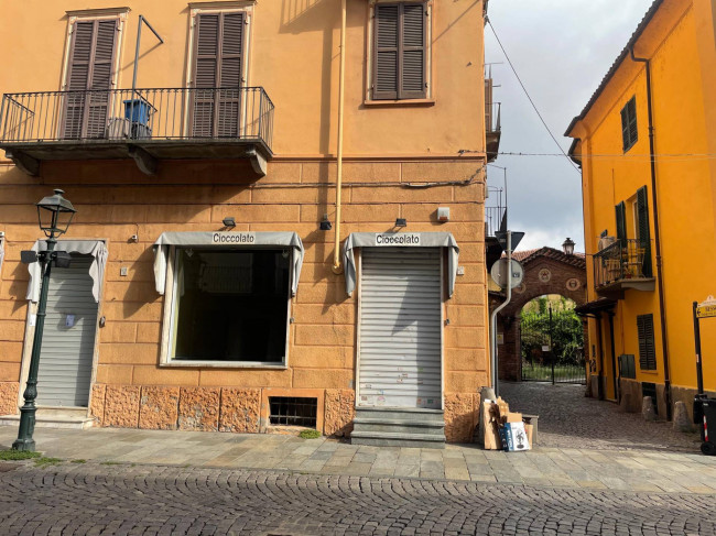 Negozio in affitto a Chivasso