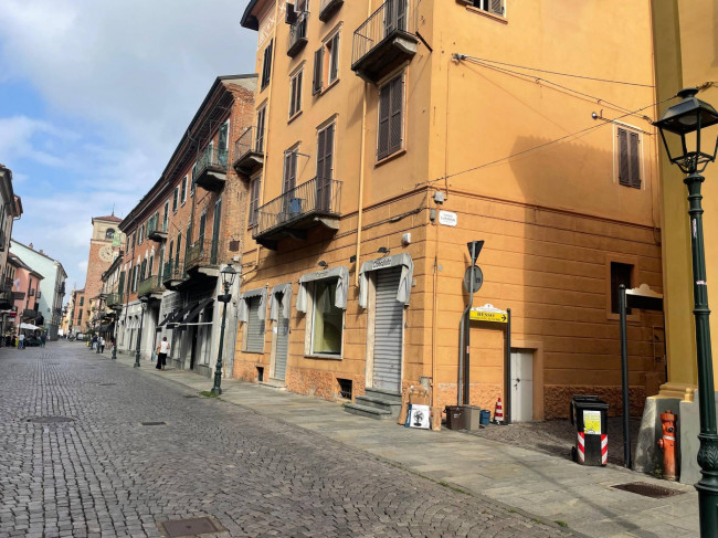 Negozio in affitto a Chivasso