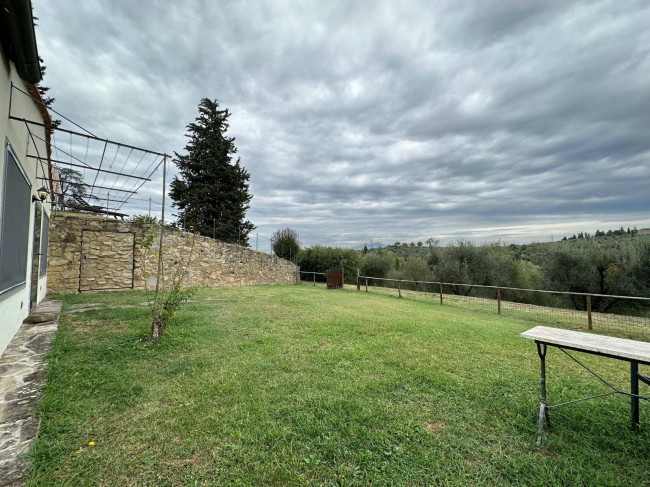 Casa indipendente in affitto a Scandicci