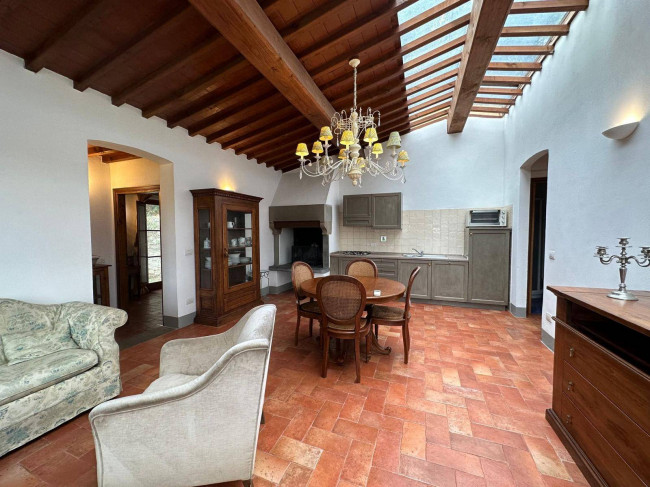 Casa indipendente in affitto a Scandicci