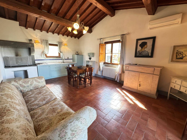 Casa indipendente in affitto a Scandicci