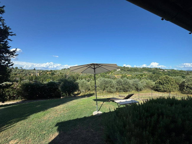 Casa indipendente in affitto a Scandicci