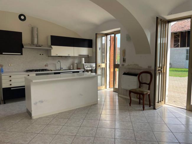 Casa semi indipendente in affitto a Chivasso