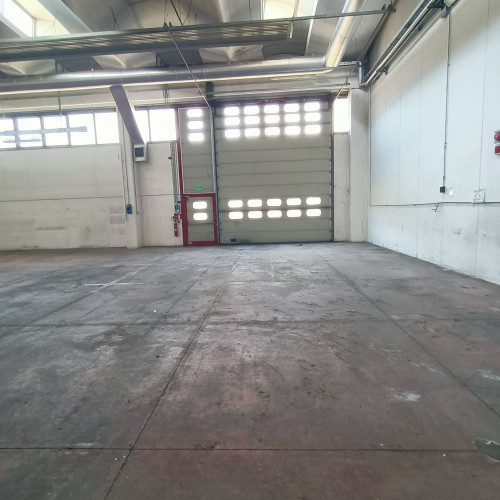 Capannone in vendita a Capraia e Limite